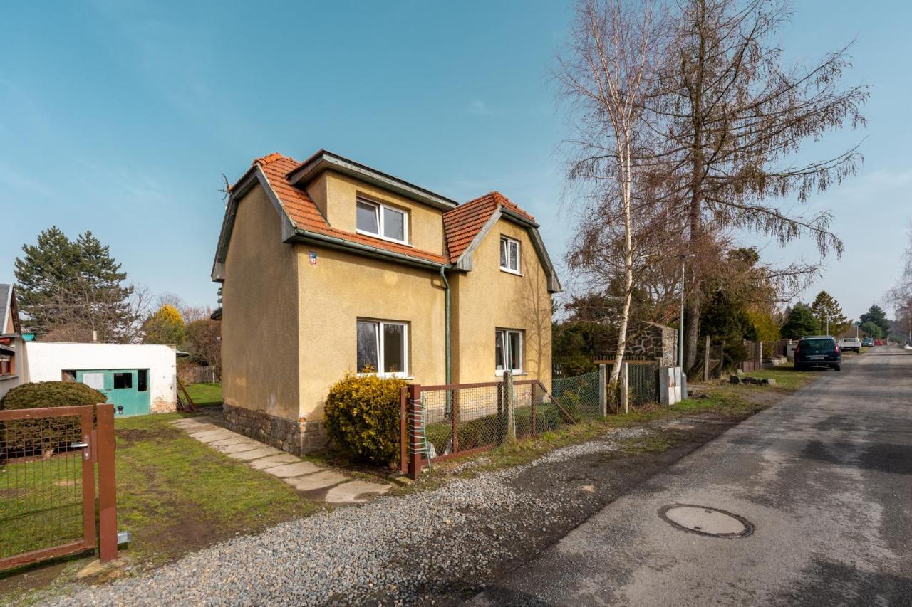 Apartmany Jevany Bagian luar foto