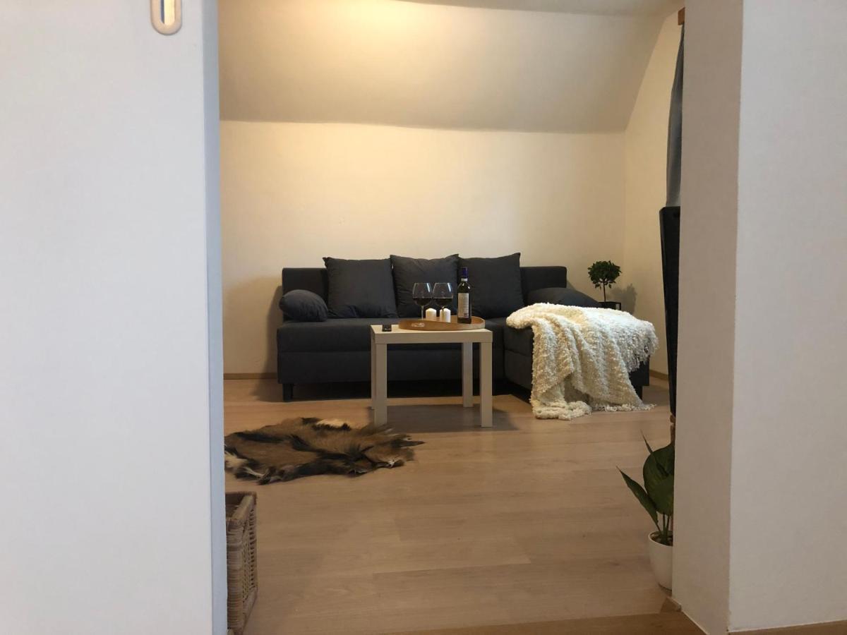 Apartmany Jevany Bagian luar foto