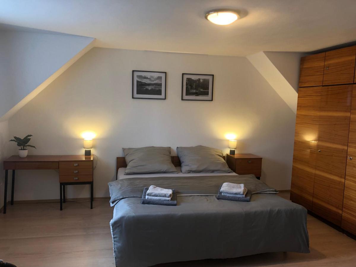 Apartmany Jevany Bagian luar foto