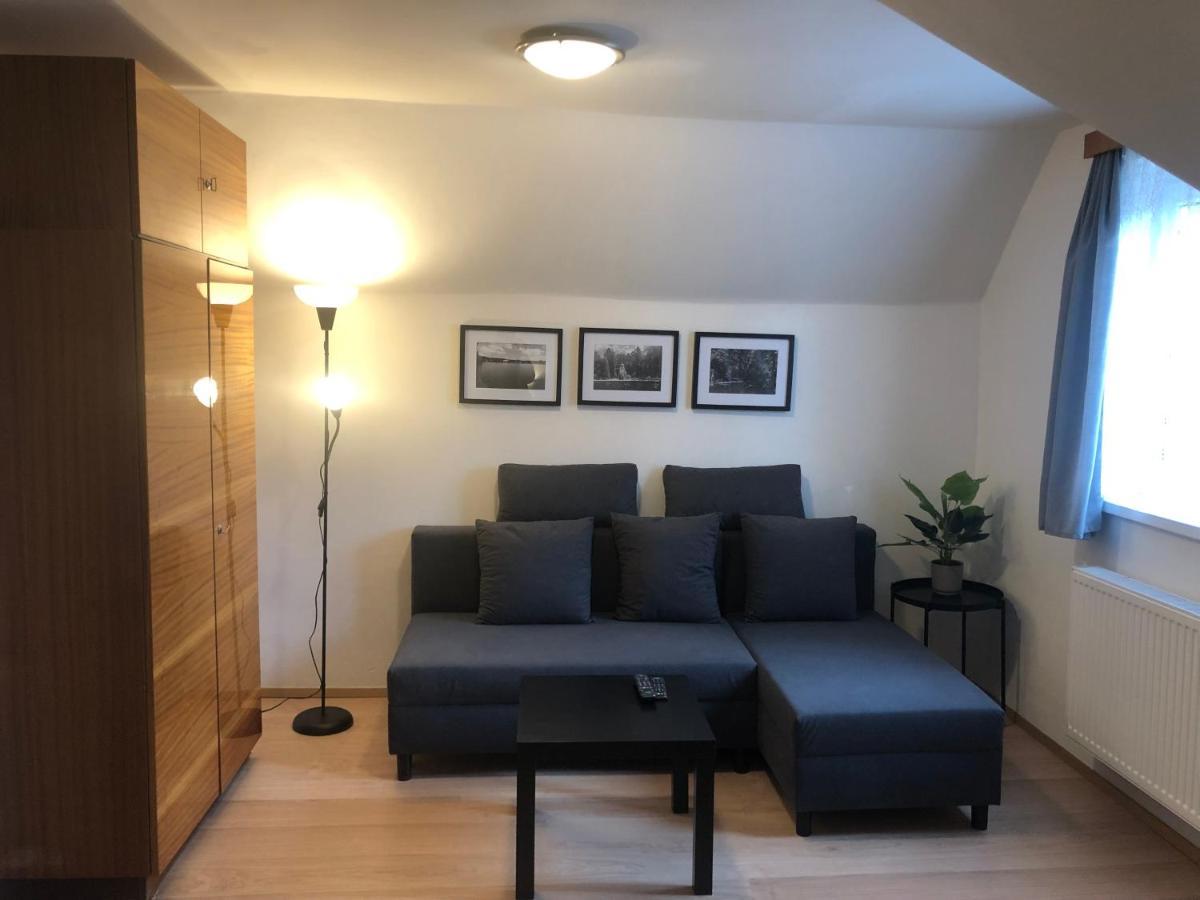 Apartmany Jevany Bagian luar foto