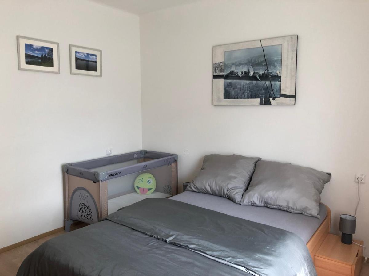 Apartmany Jevany Bagian luar foto