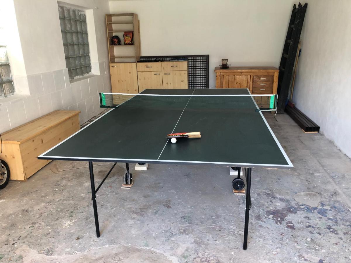 Apartmany Jevany Bagian luar foto