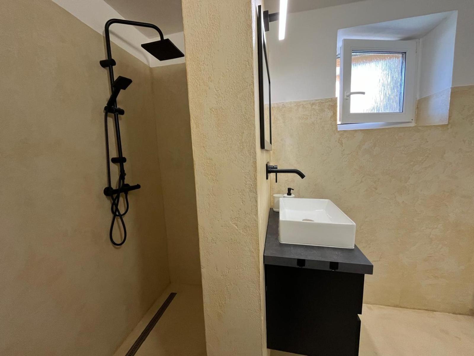 Apartmany Jevany Bagian luar foto